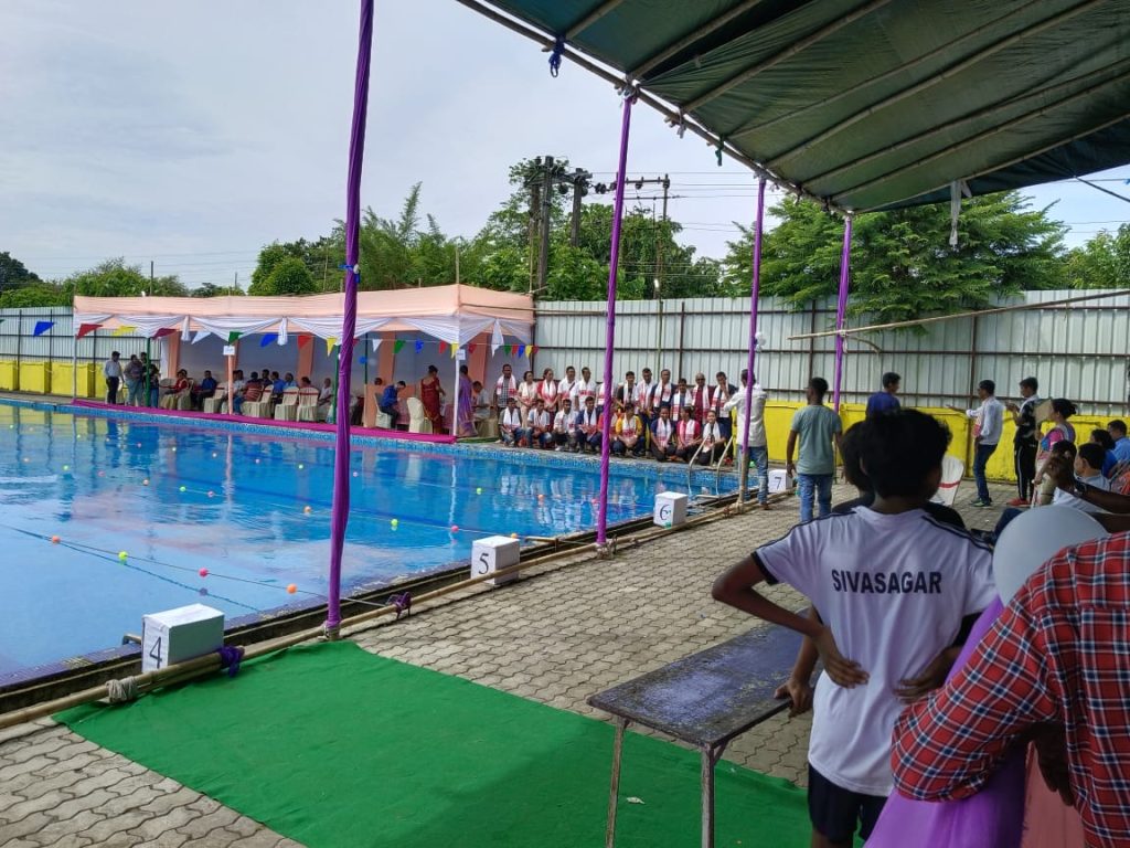 Swimming Pool (2)